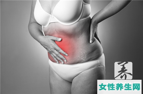 顺时针按摩肚子 