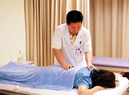 关节炎按摩穴位